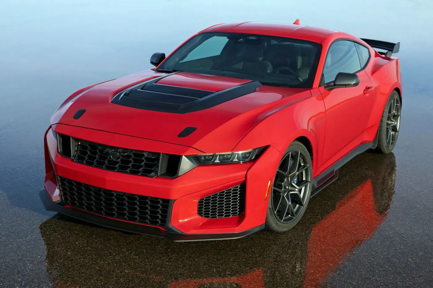 Ford представил новые версии Mustang и Bronco