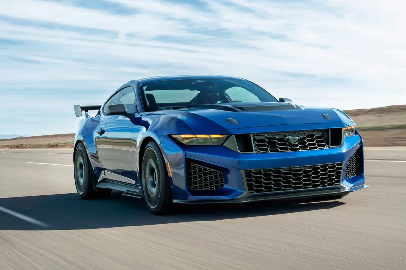 Ford представил новые версии Mustang и Bronco