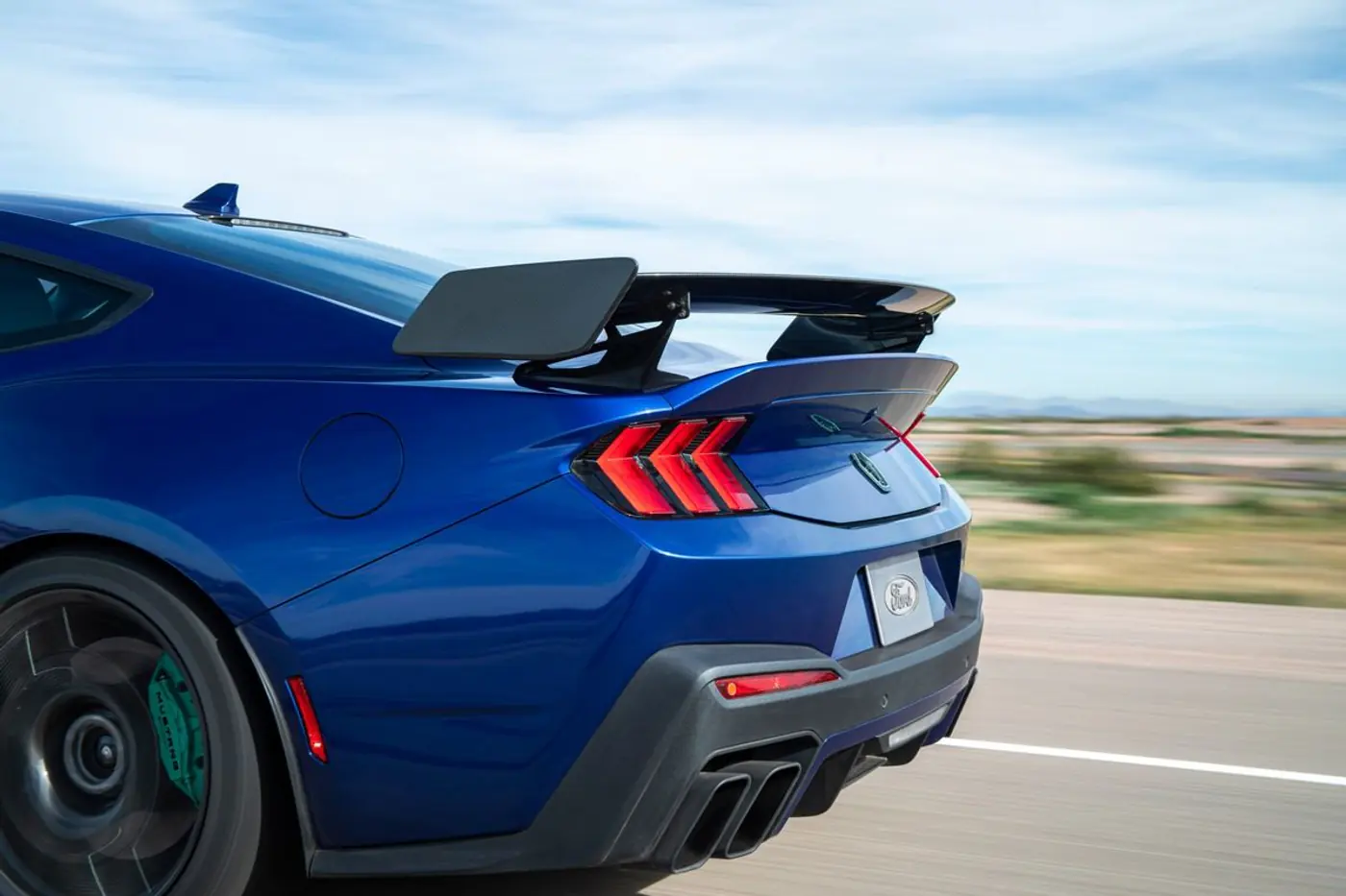 Ford представил новые версии Mustang и Bronco