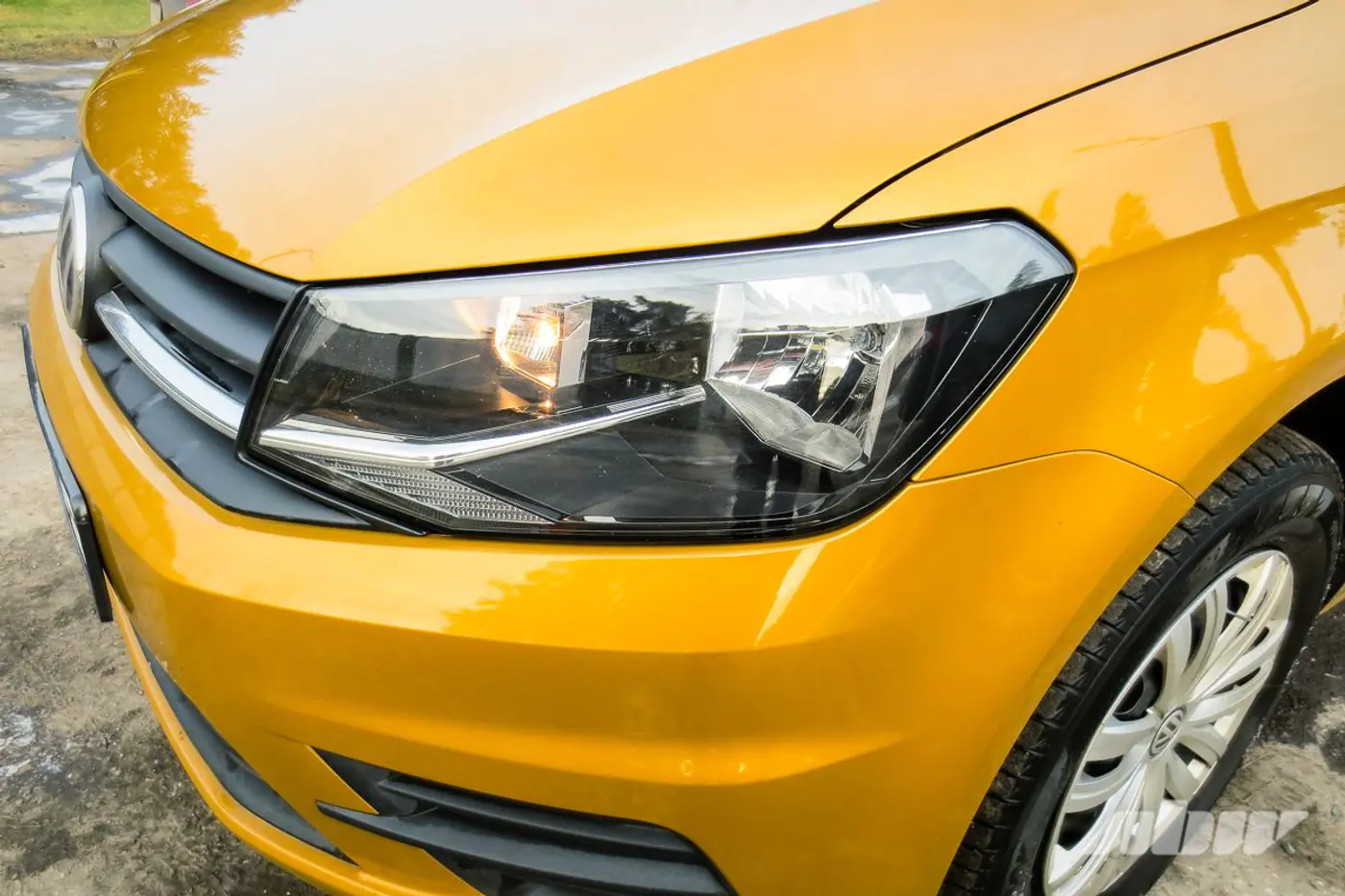 VW_Caddy_фара