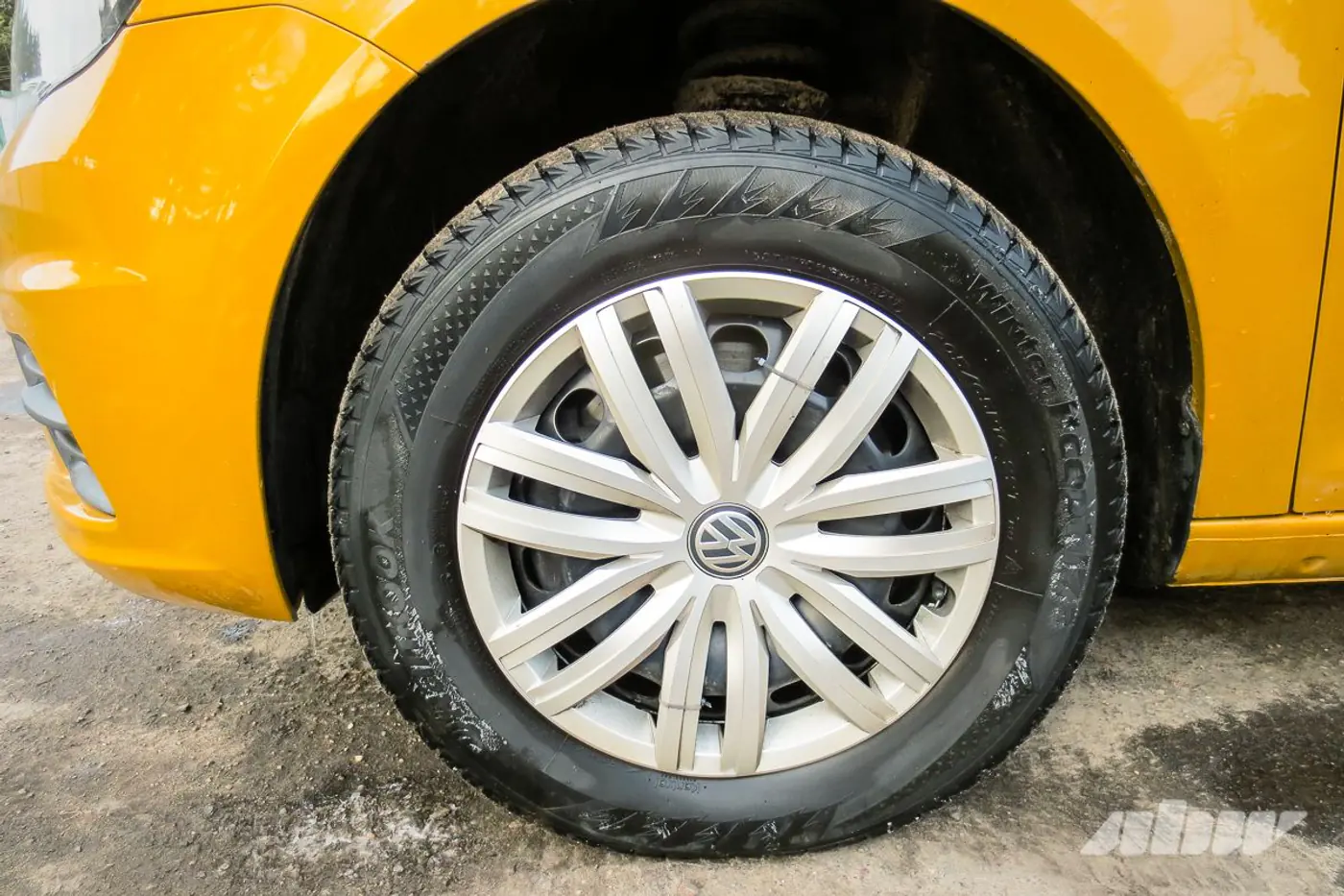 VW_Caddy_колесо