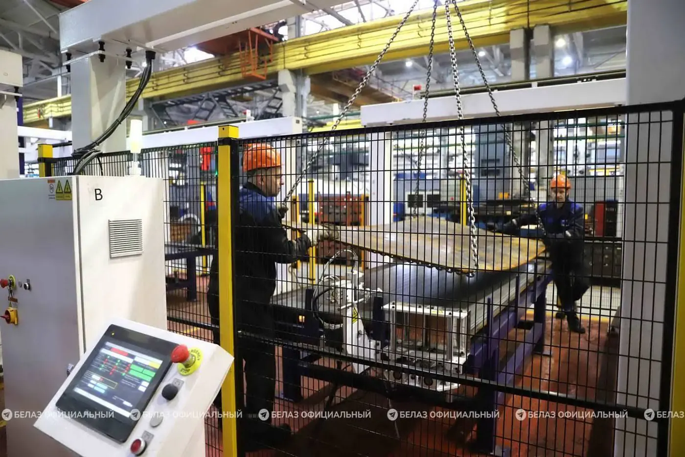 БЕЛАЗ модернизируется: внедрена технология лазерной резки металла
