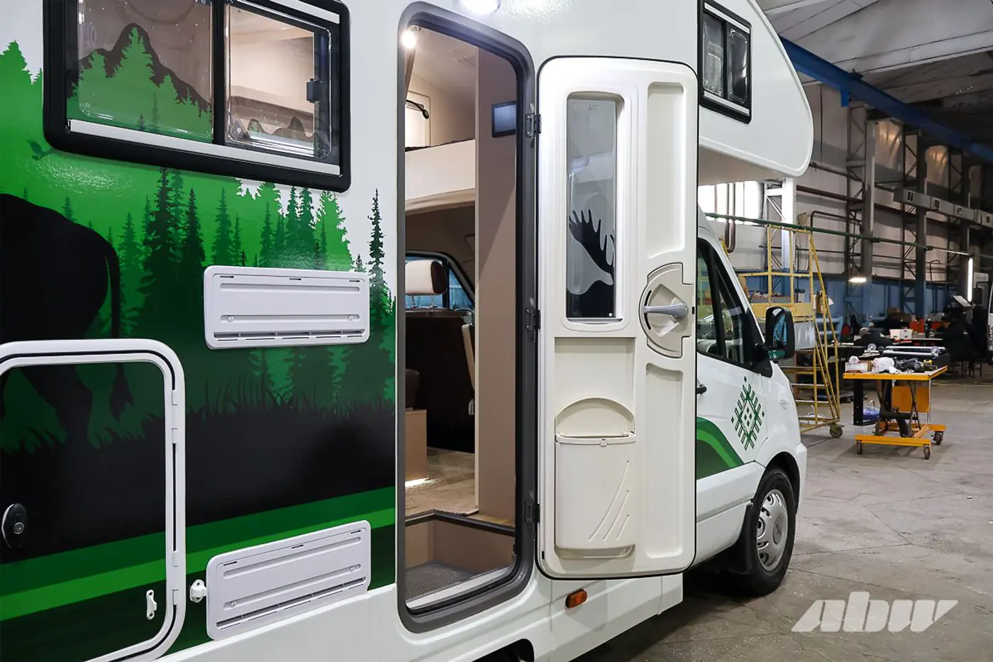 Он вызвал ажиотаж! Знакомимся с белорусским автодомом «Купава»