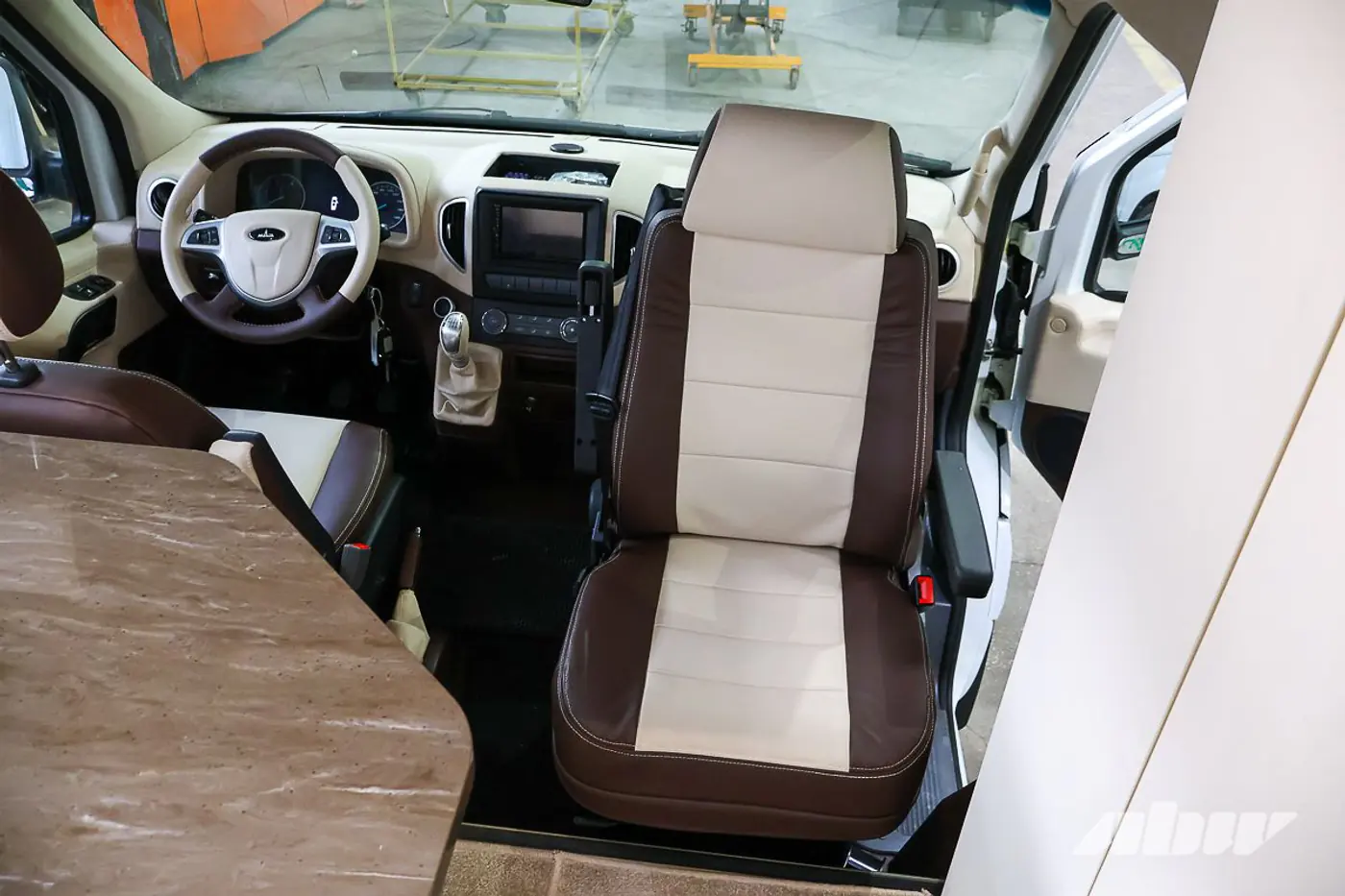 Он вызвал ажиотаж! Знакомимся с белорусским автодомом «Купава»