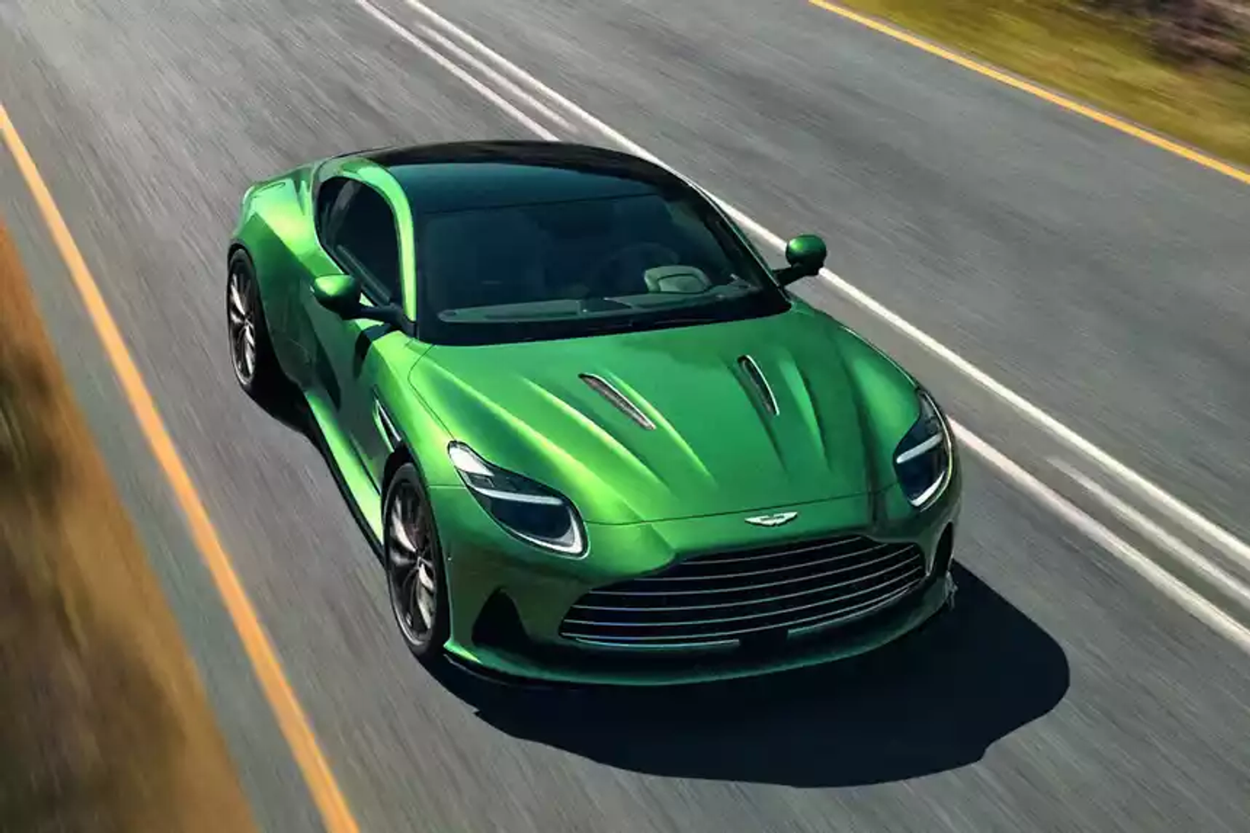 Препарируем Aston Martin новой эпохи: только с V8 и «цифровым» интерьером