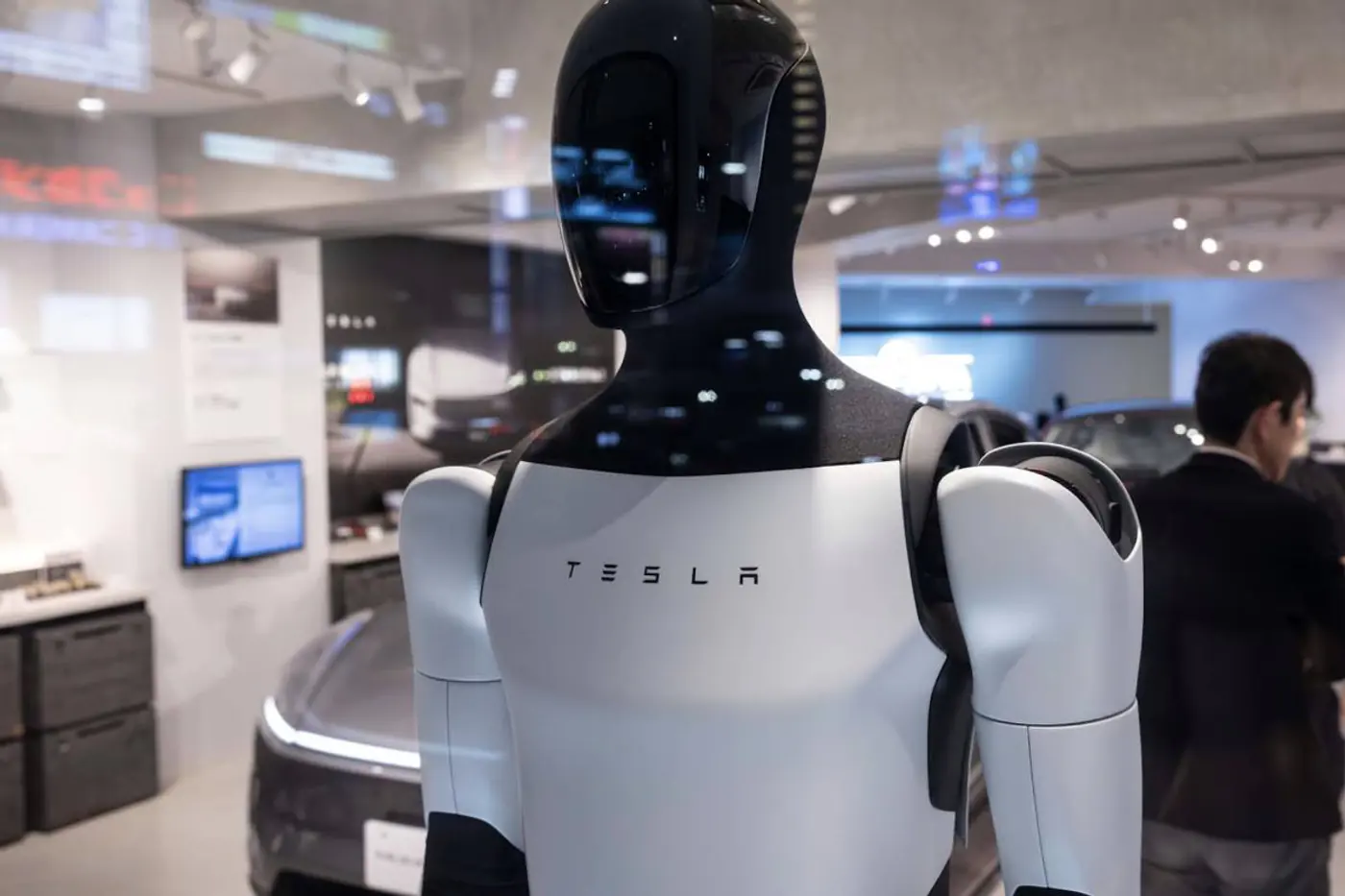 Tesla прекратит выпуск моделей S и X ради производства роботов