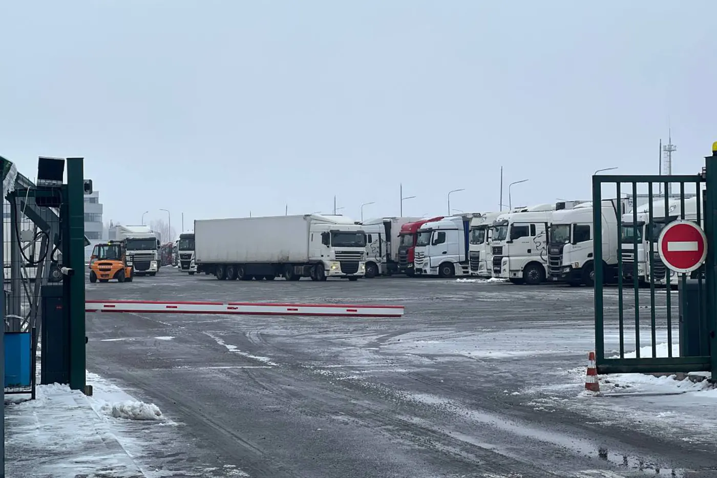 В «Козловичах» заработала зона ожидания для 790 фур – крупнейшая в Европе