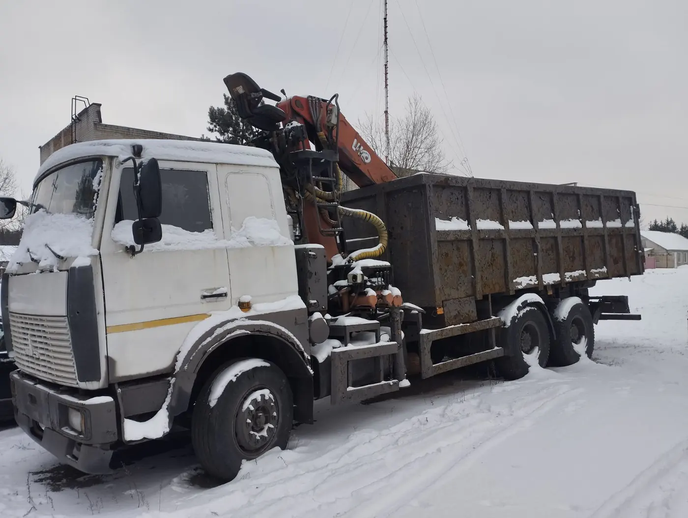 Авто на разбор МАЗ 6303 2012