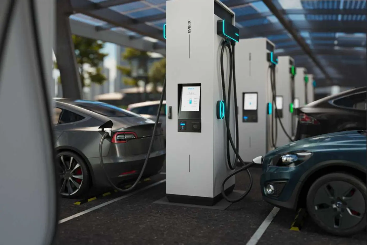 В ГТК разъяснили, когда ввезенный без растаможки электрокар можно перепродать в Россию