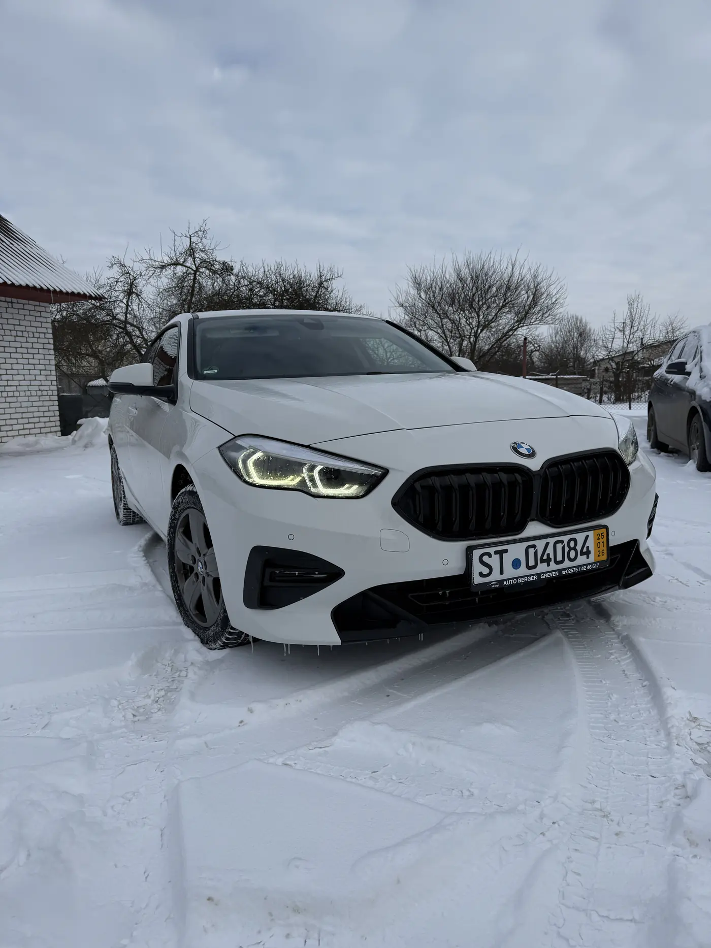 BMW 2 series F44, 2022
