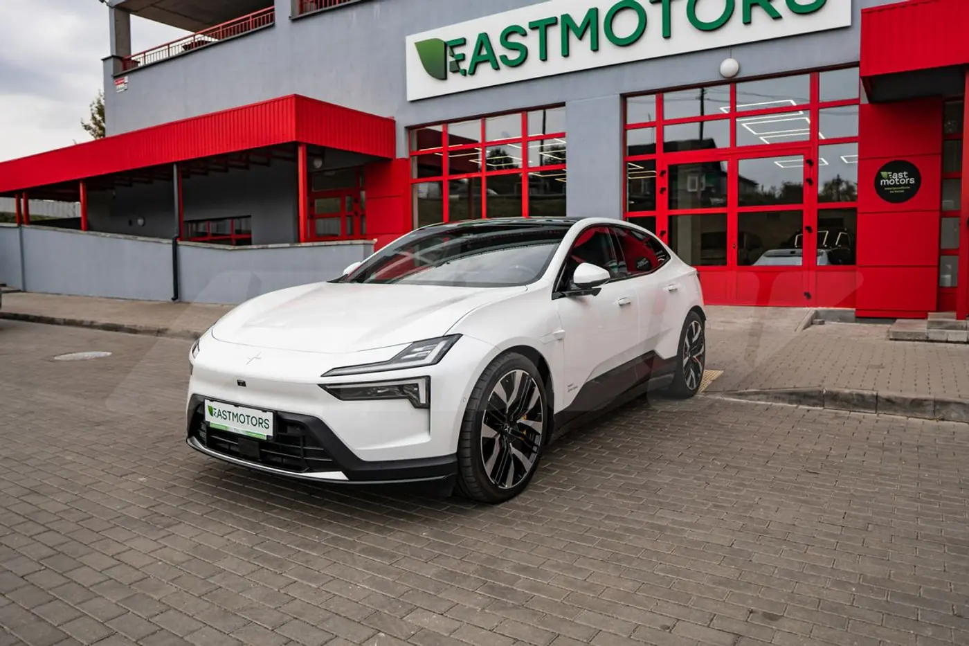 Polestar 4 I, 2024