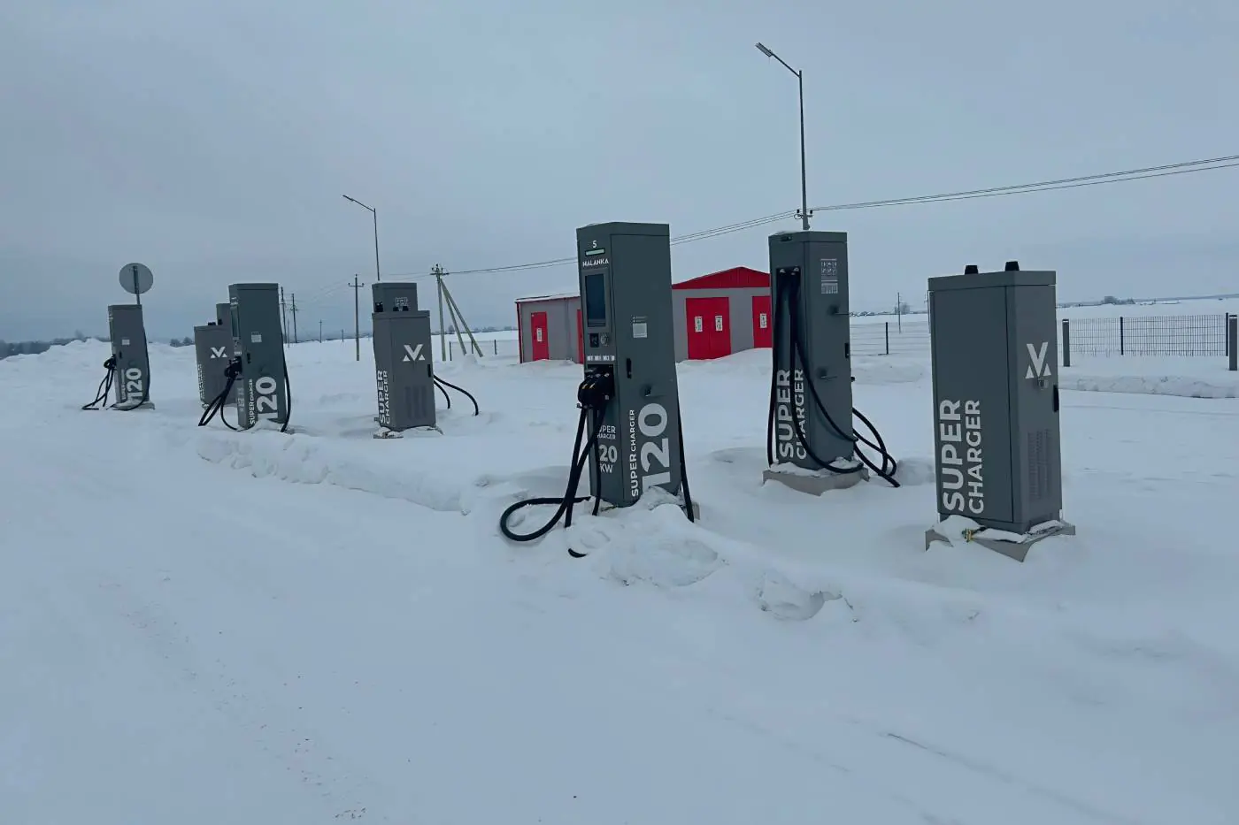Новые адреса электрозарядных станций: Привольный, Островец и не только