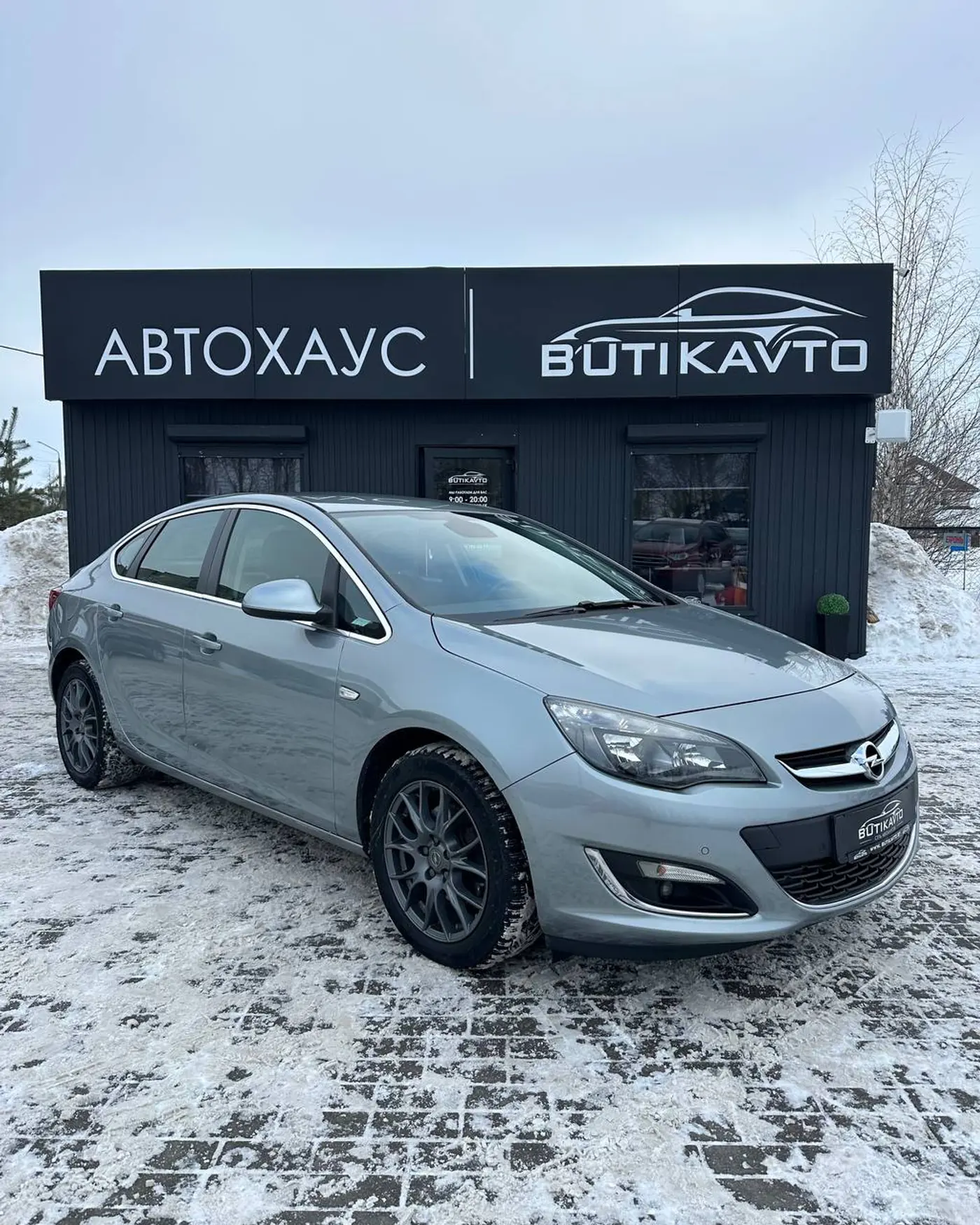 Opel Astra J Рестайлинг, 2014