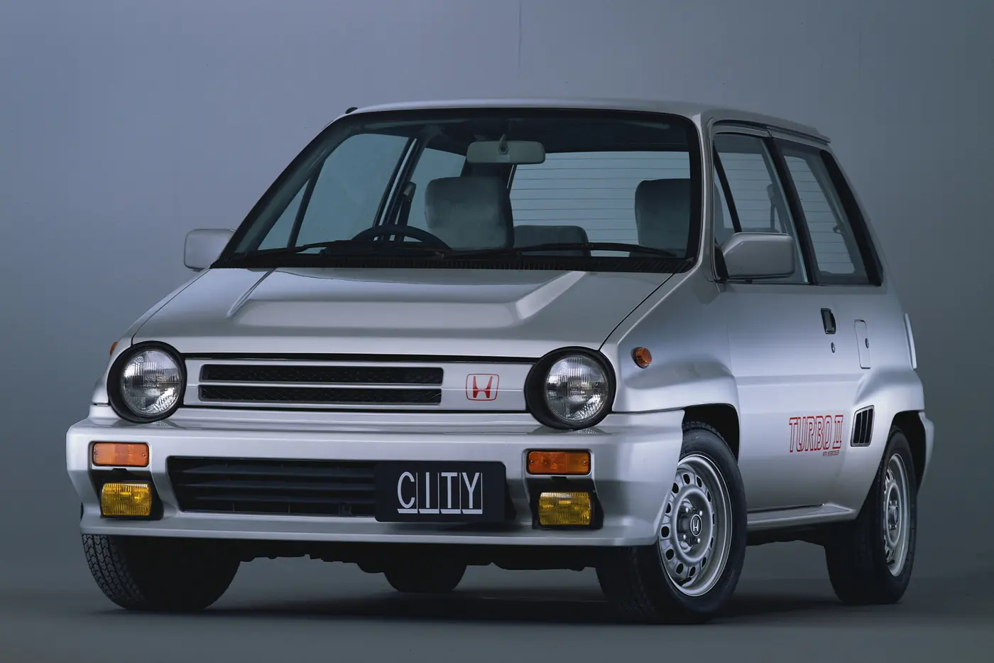 Мини-зажигалка: Honda показала «горячий» электрический хэтчбек Super-One