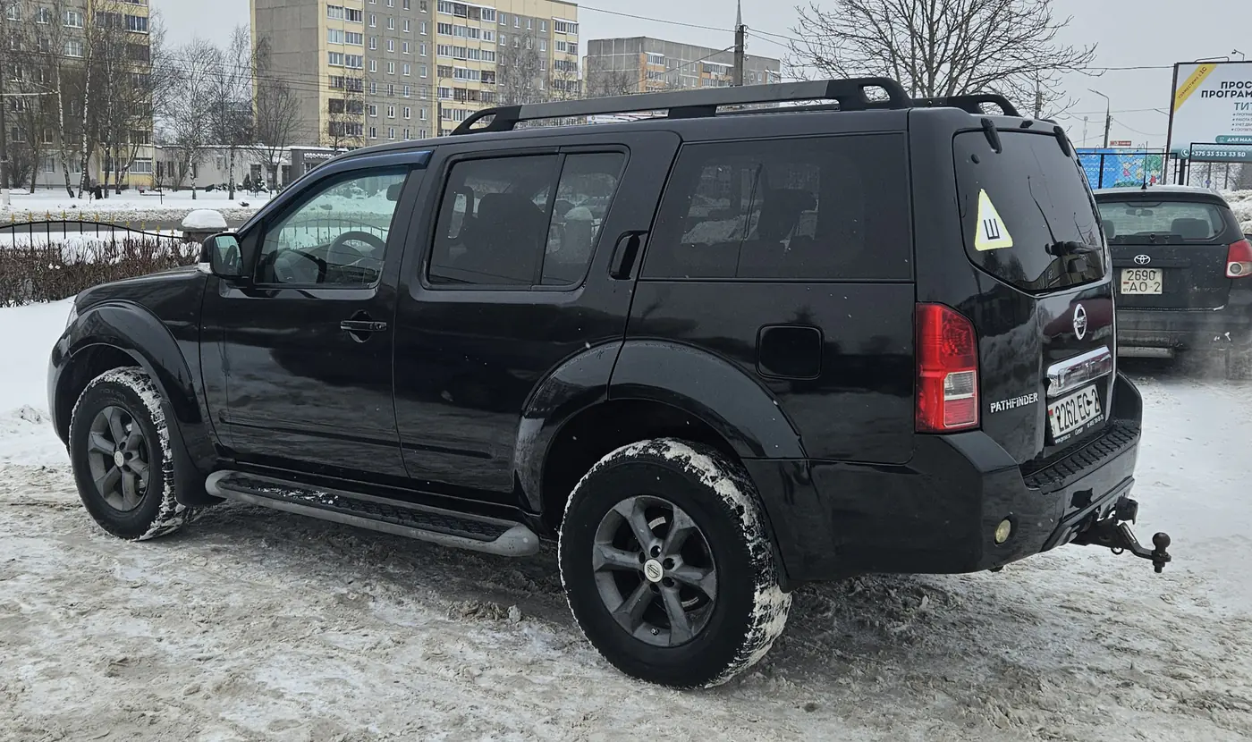 Nissan Pathfinder III Рестайлинг, 2011