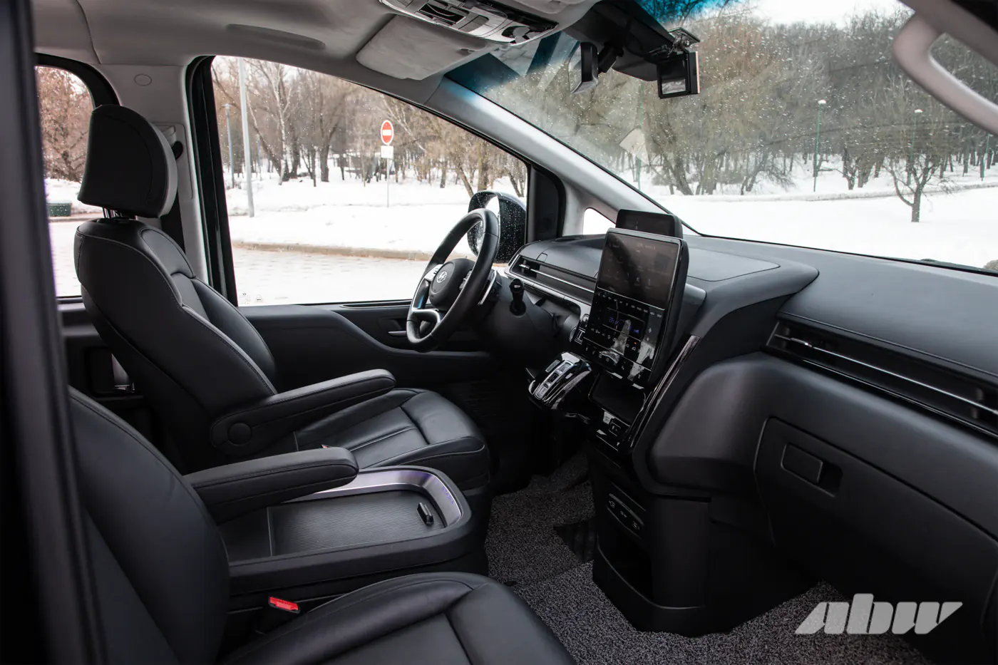 Газовый гигант: секонд-тест Hyundai Staria LPG