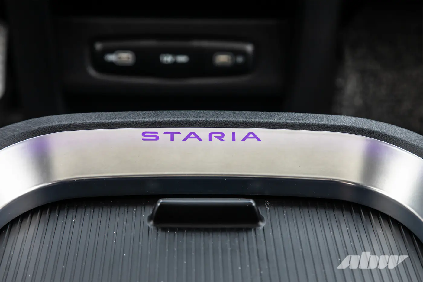 Газовый гигант: секонд-тест Hyundai Staria LPG