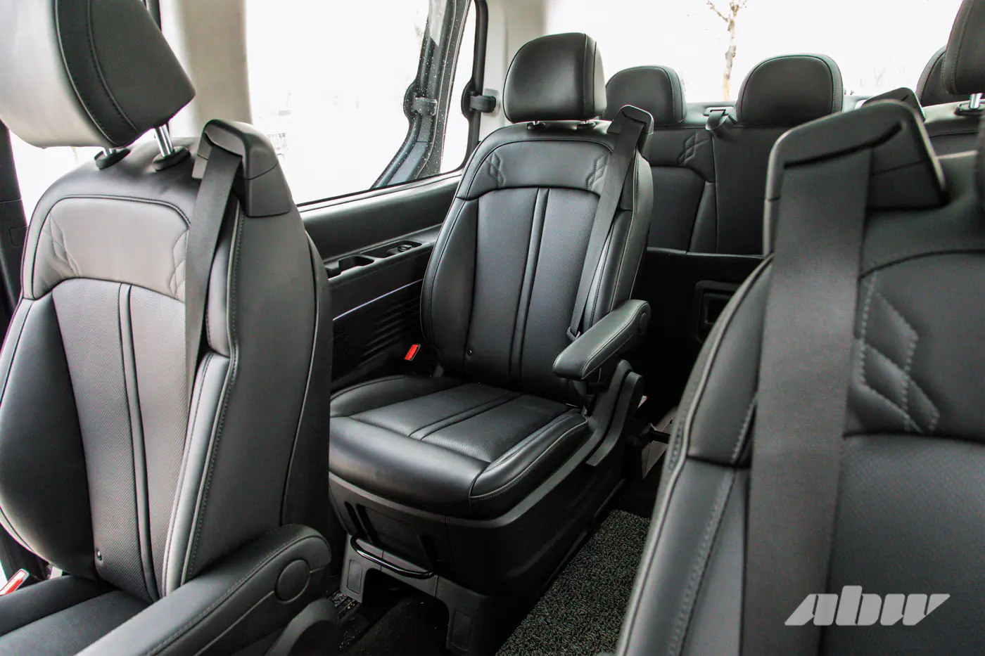 Газовый гигант: секонд-тест Hyundai Staria LPG