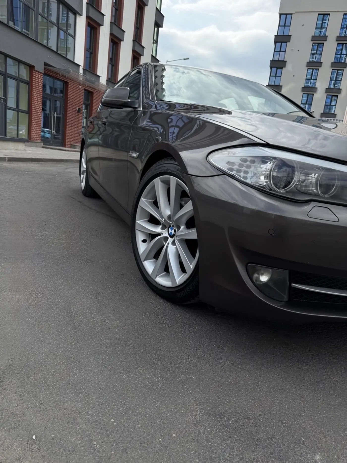 BMW 5 series VI (F10/F11/F07), 2011