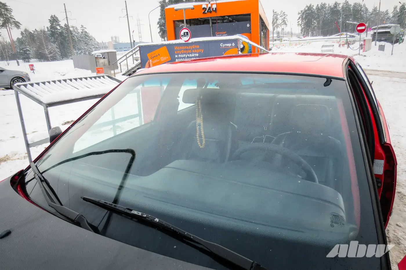 BMW_Е36_лобовое_стекло