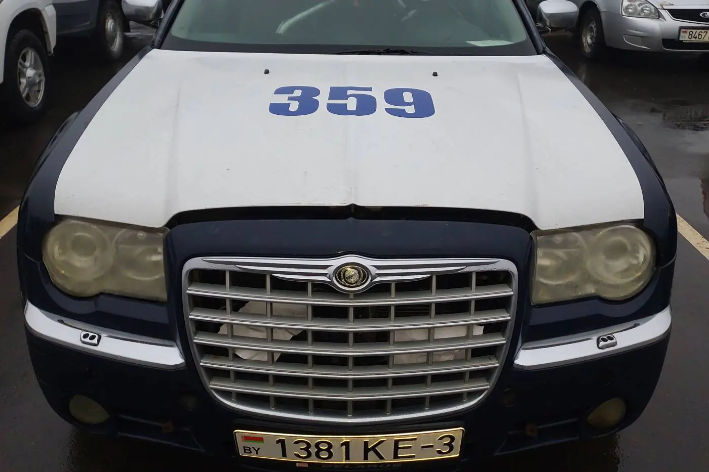 Chrysler 300C из автопарка ГАИ продают с торгов – сколько просят