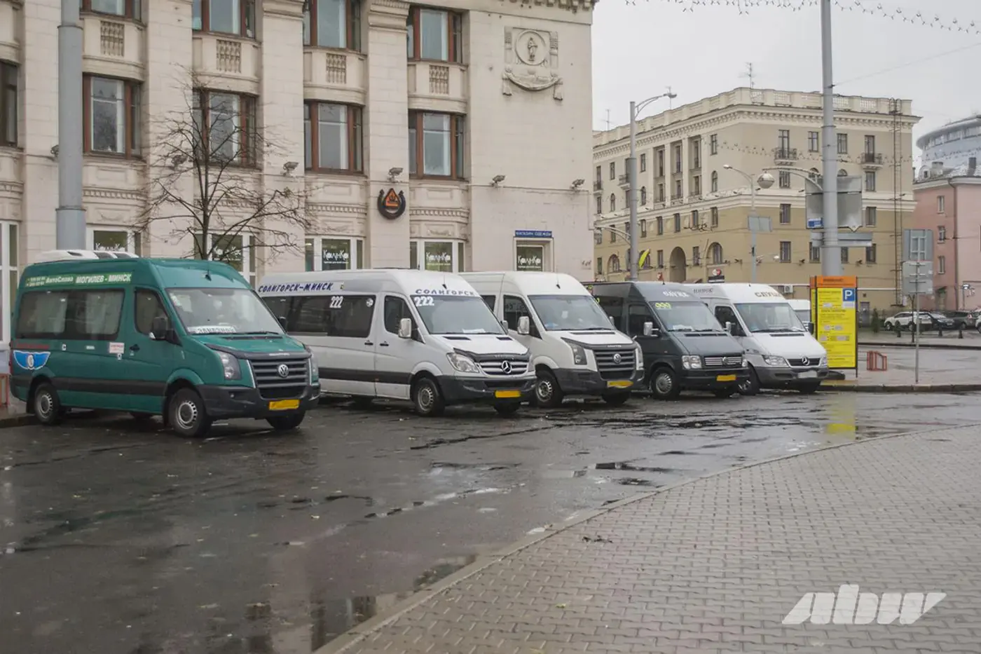 Маршрутчик из Столбцов высадил пенсионера на трассе – в сети спорят, кто прав