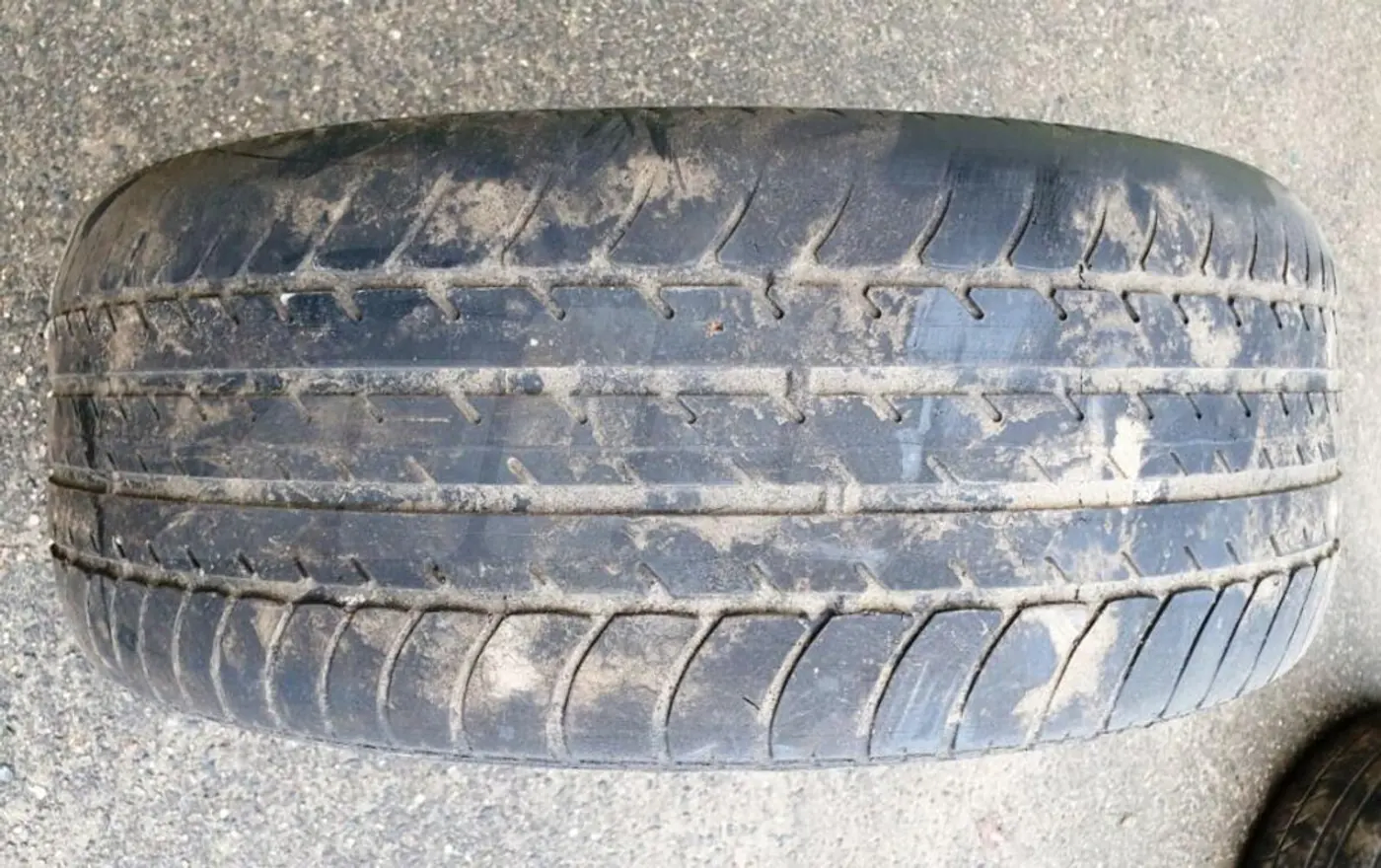 R16 215 55 Goodyear