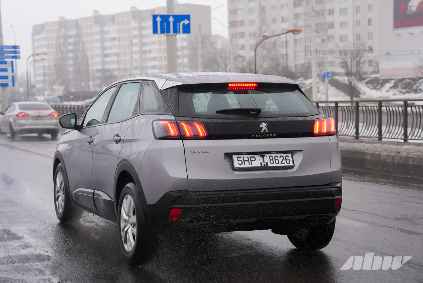 Кроссовер против компактвэна, или Что мы потеряли: сравнительный тест Peugeot 3008 и Renault Grand Scenic IV