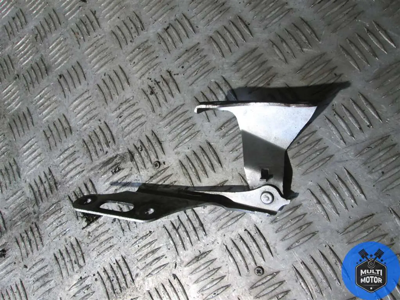 Петля капота к Honda CR-V 2005