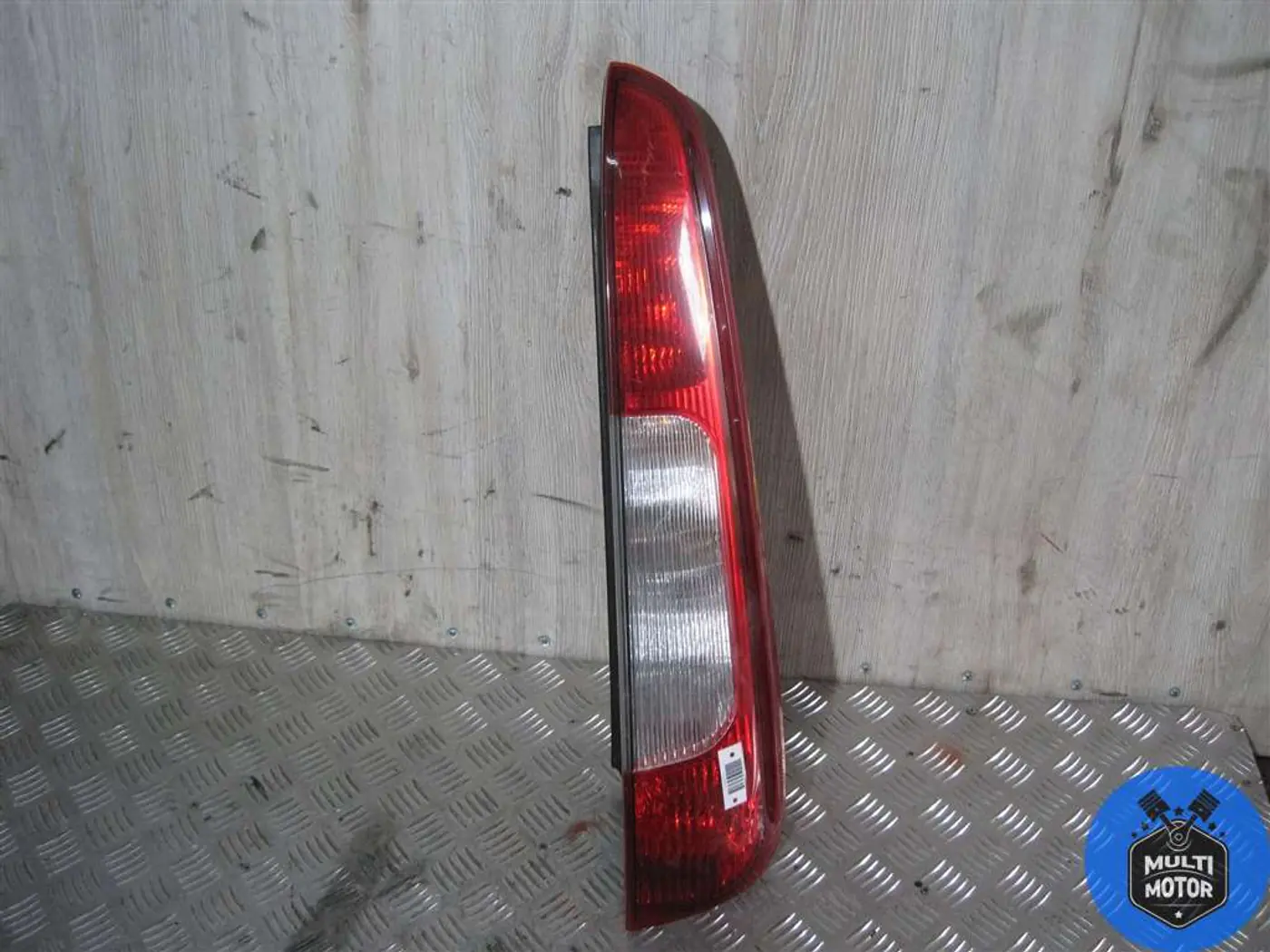 Фонарь задний правый к Ford C-MAX 2006