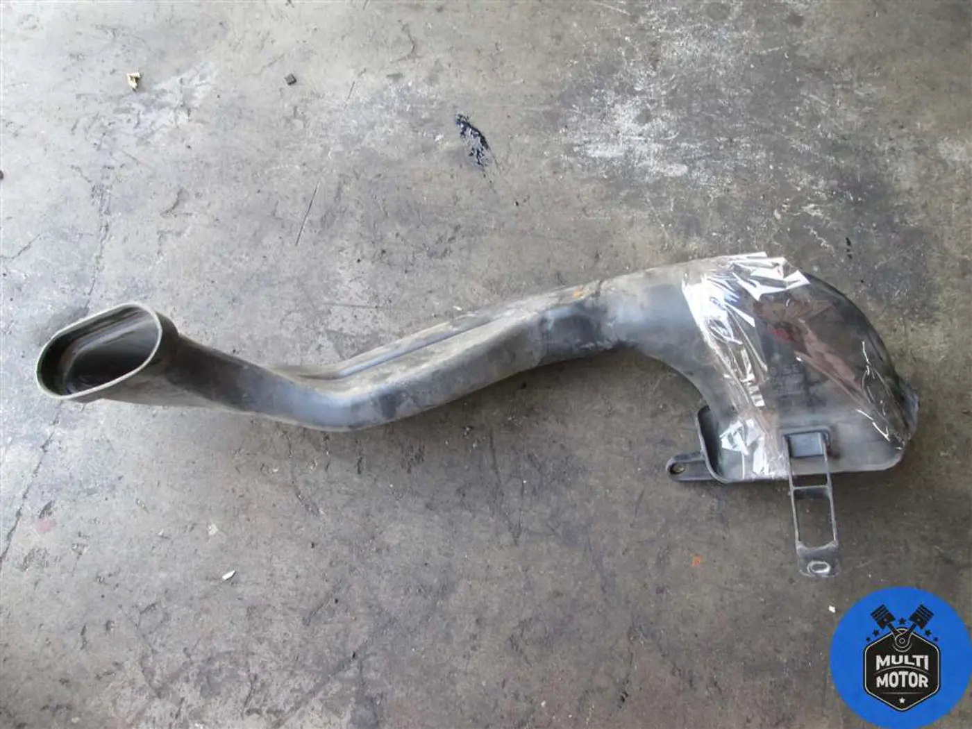 Воздухозаборник к Opel Astra 2010