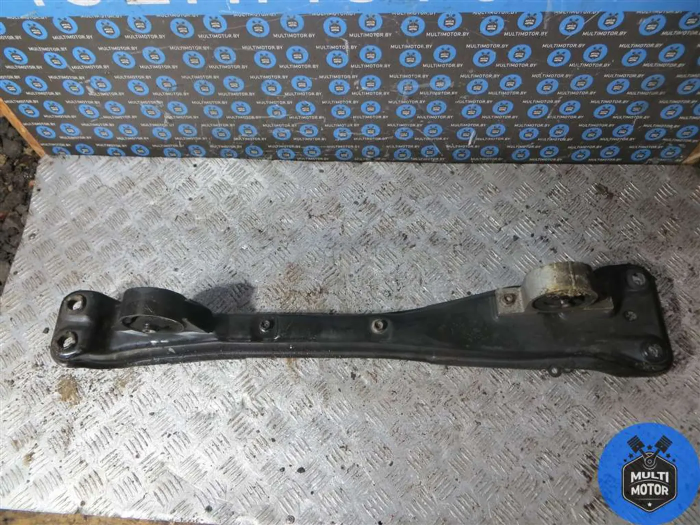 Балка под КПП к Nissan Almera 2006