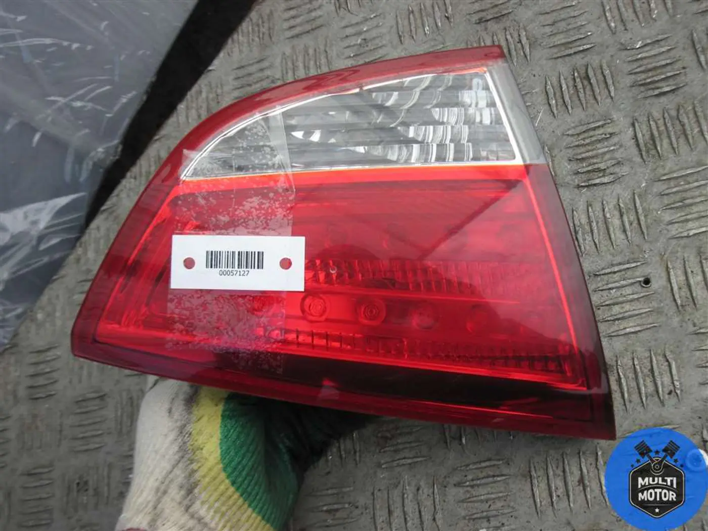 Фонарь крышки багажника левый к Hyundai ix35 2011