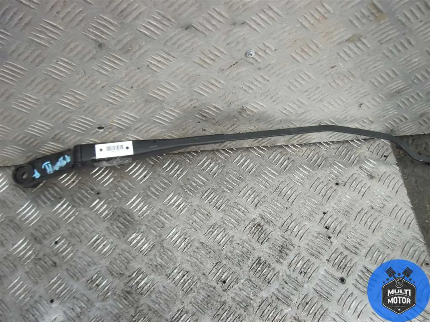 Щеткодержатель к Hyundai i20 2013