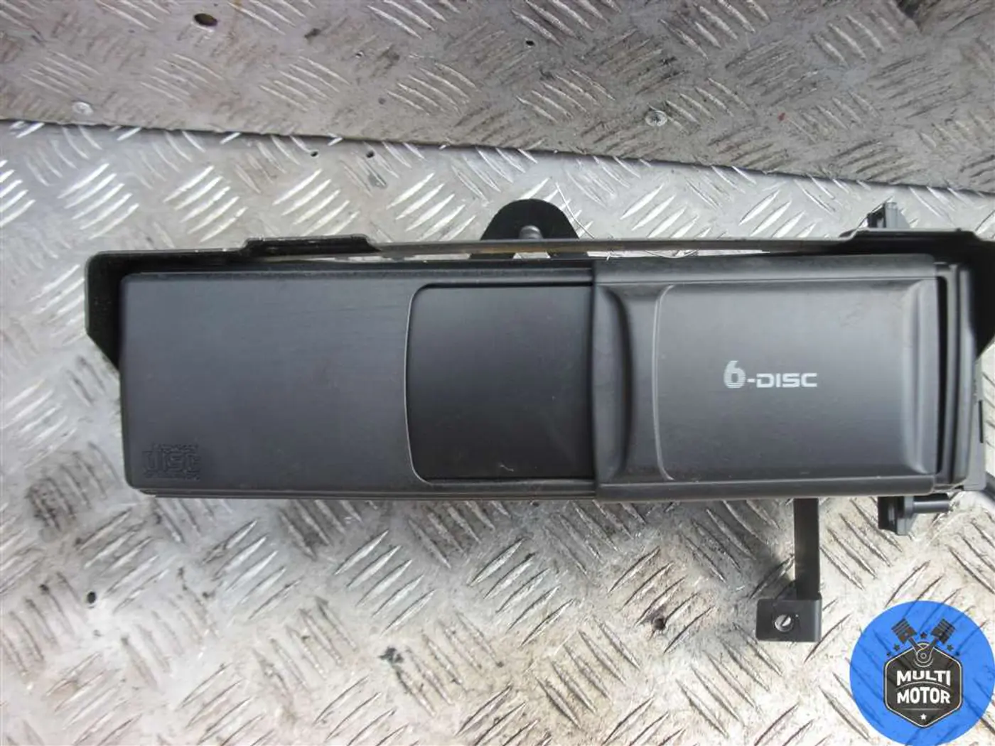 CD-чейнджер к Volkswagen Touareg 2006