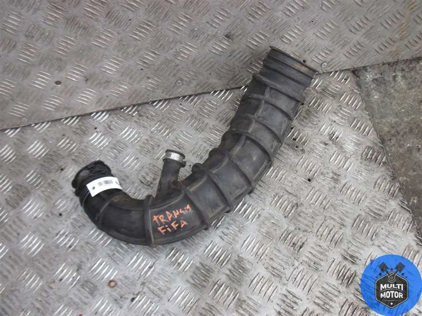 Патрубок интеркулера к Ford Transit 2004