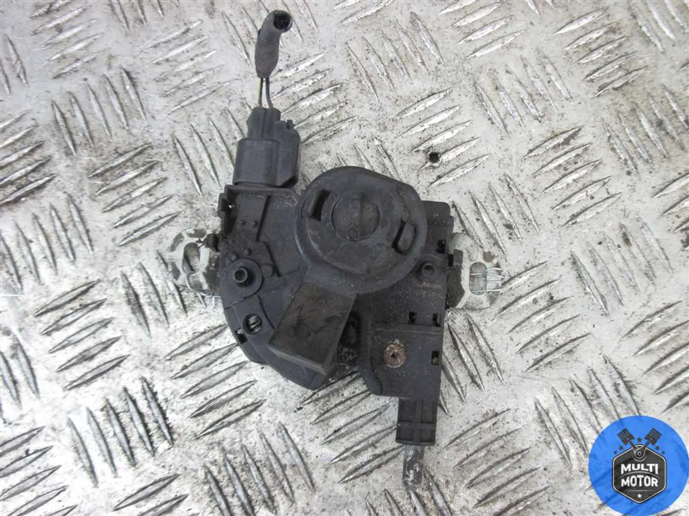 Замок капота к Ford C-MAX 2012