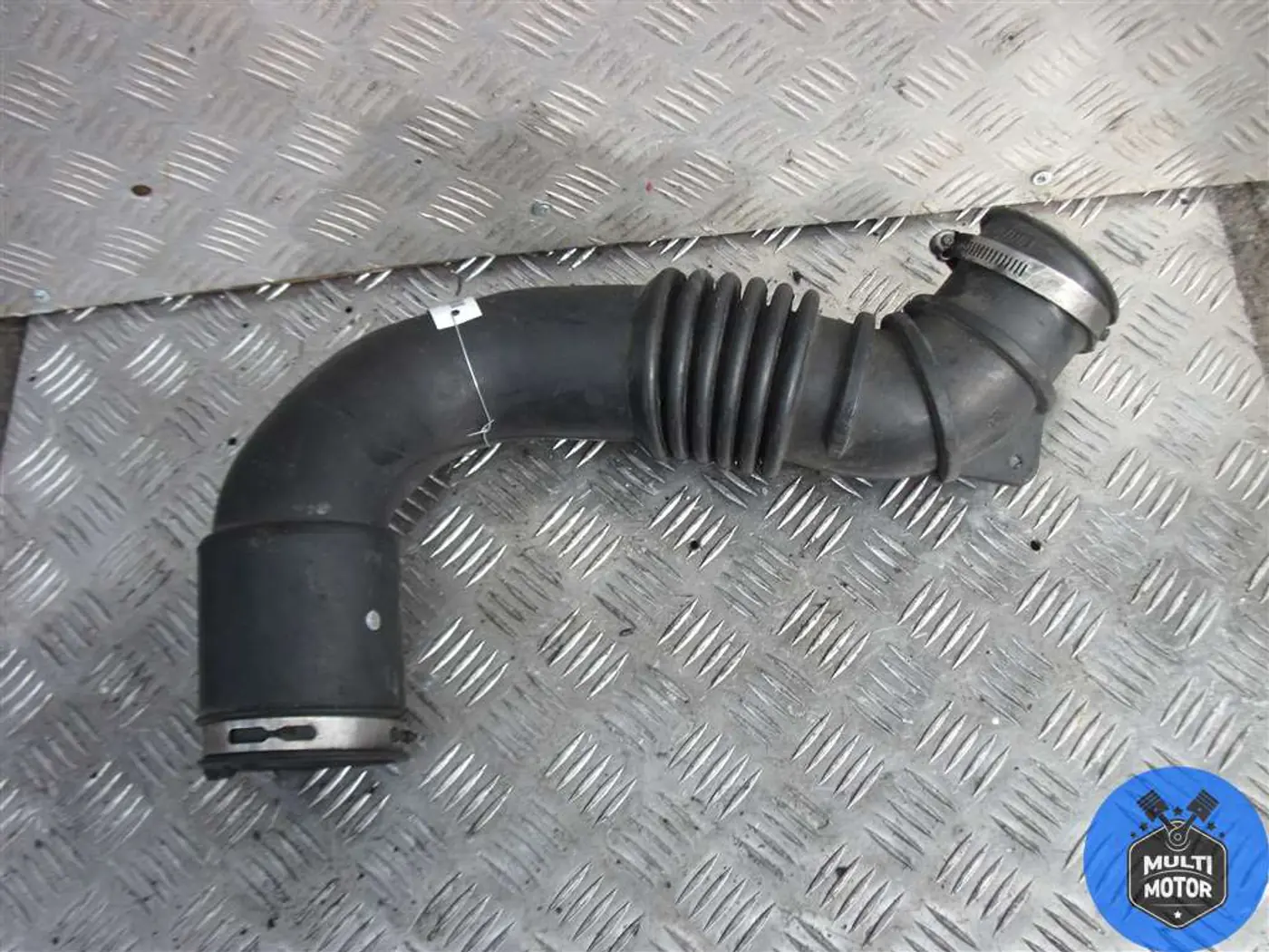 Патрубок к Dodge Journey 2009