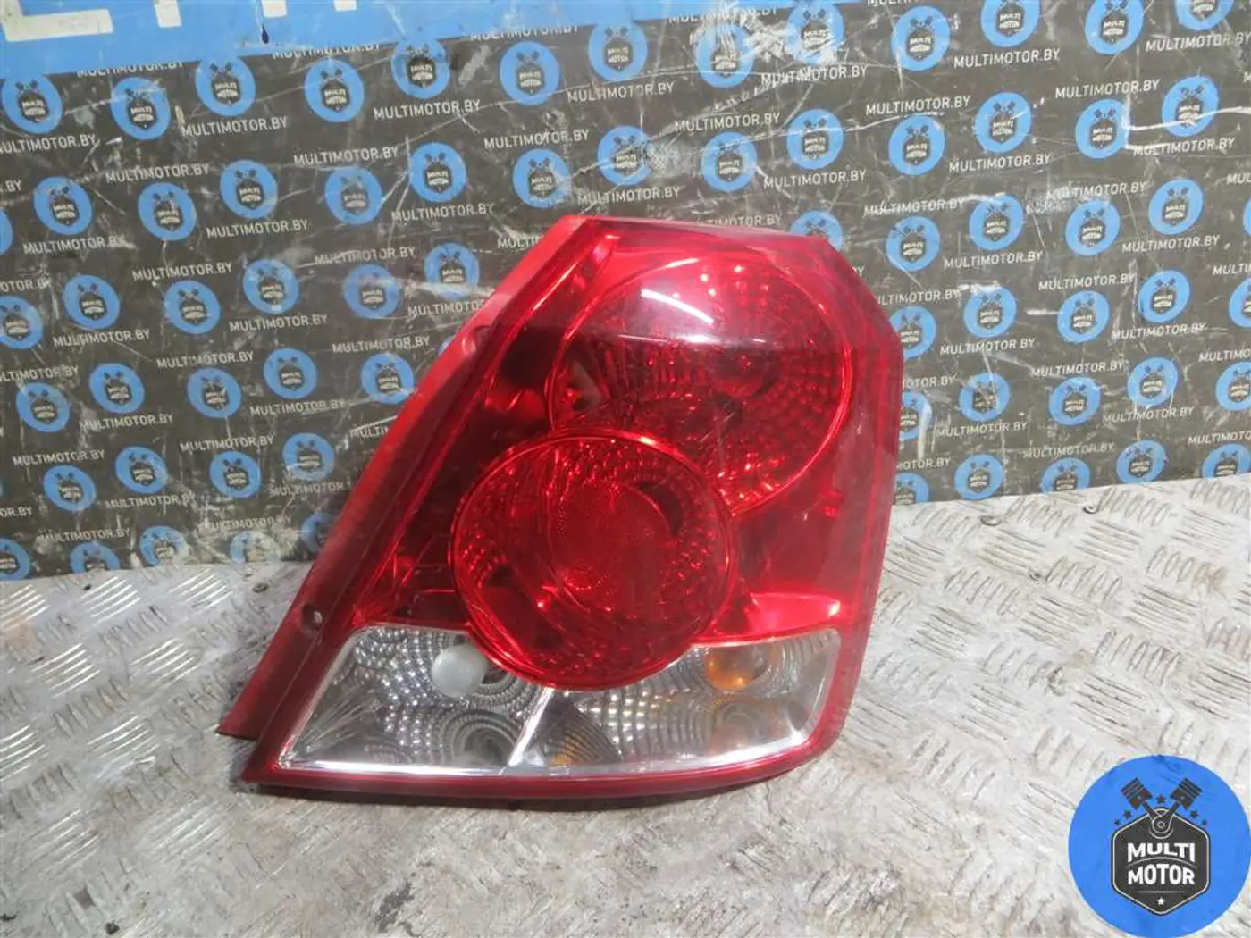Фонарь задний правый к Chevrolet Aveo 2006