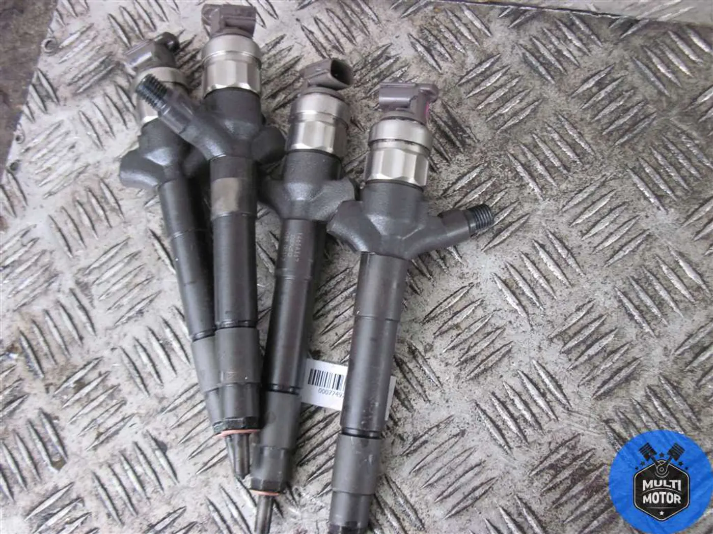 Форсунка к Mitsubishi L200 2014