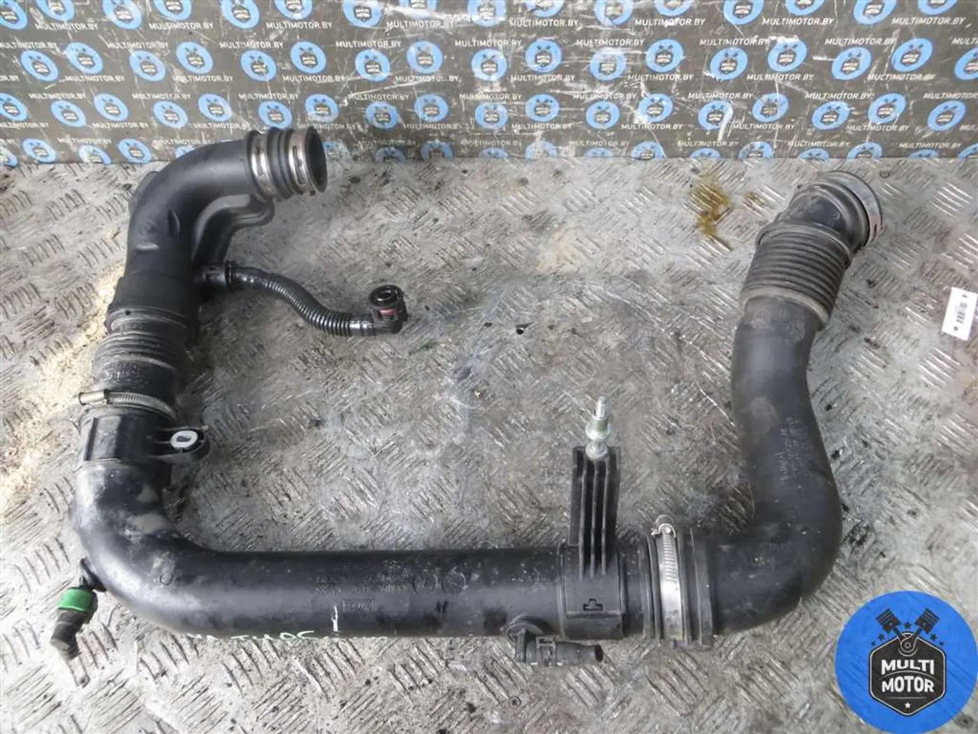 Патрубок турбины к Ford B-MAX 2014