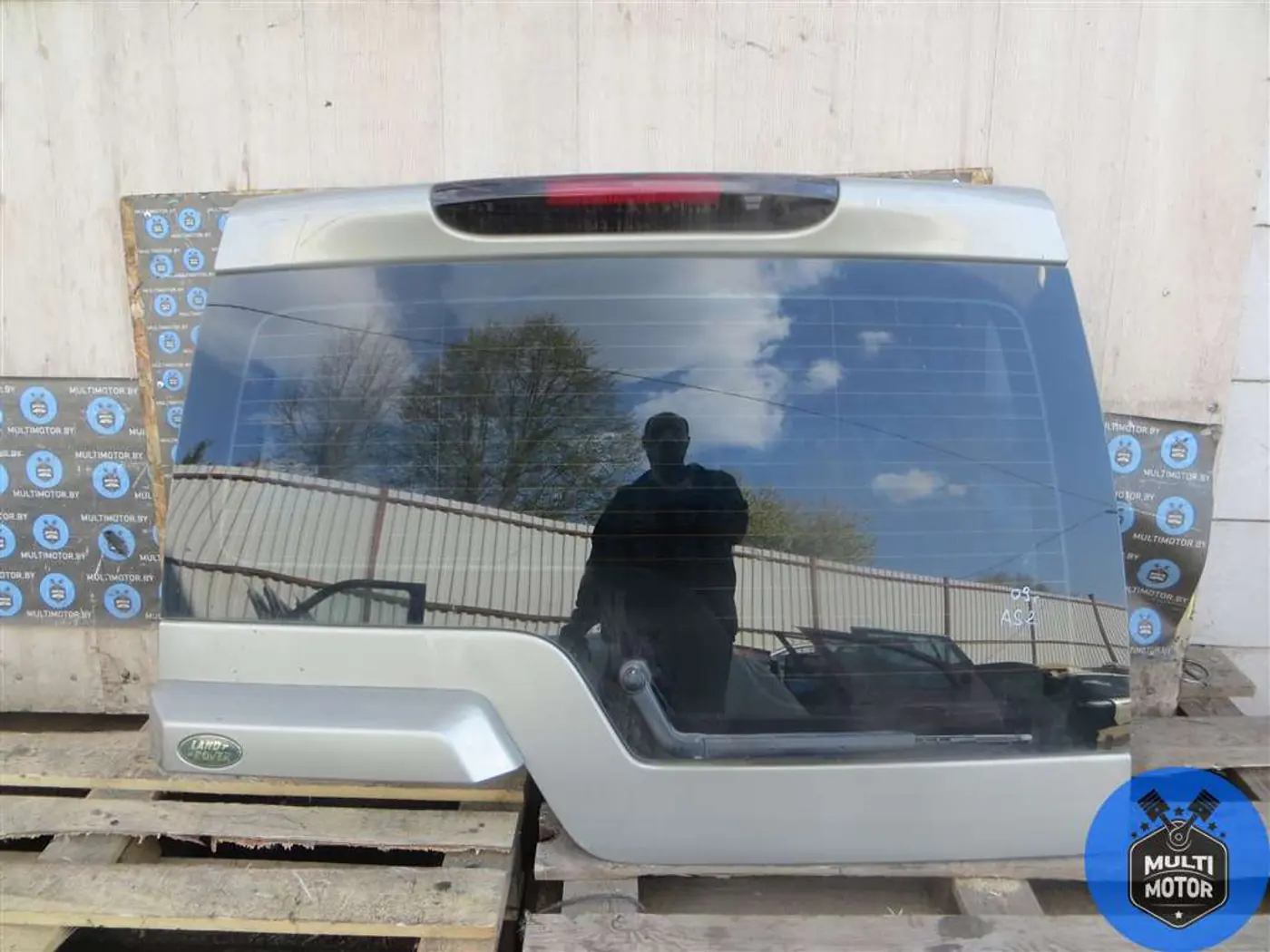 Щеткодержатель задний к Land Rover Discovery 2010