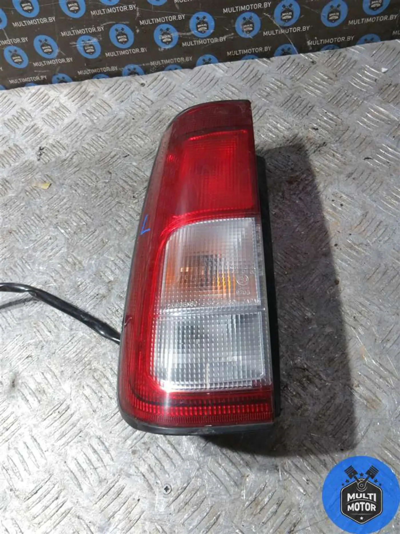 Фонарь задний левый к Suzuki Ignis 2002