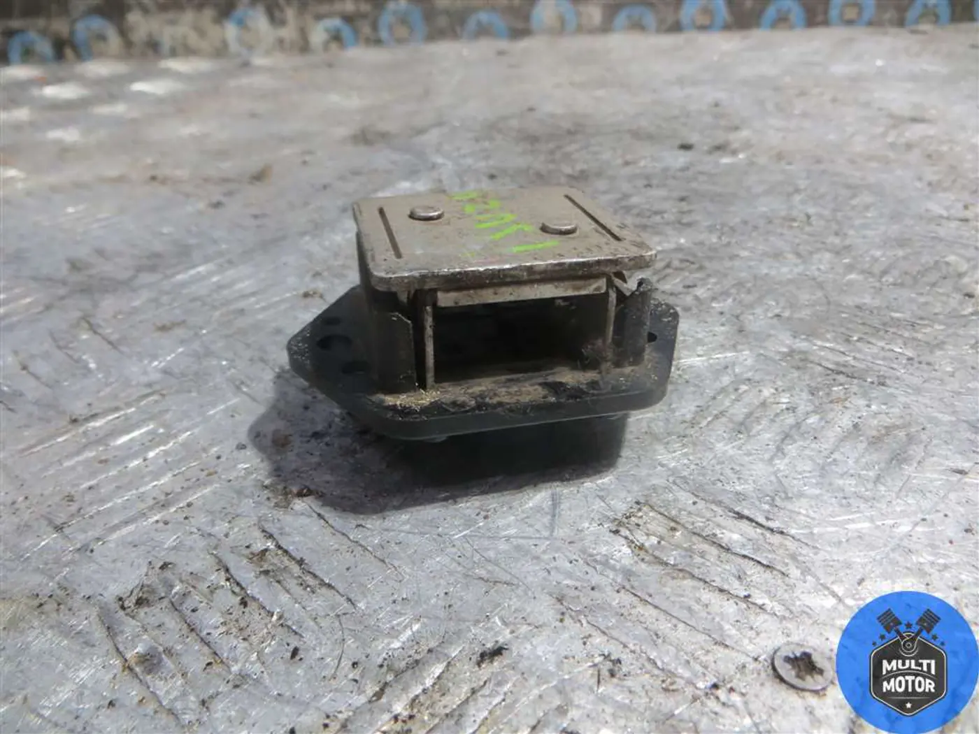 Сопротивление печки к Isuzu  2004