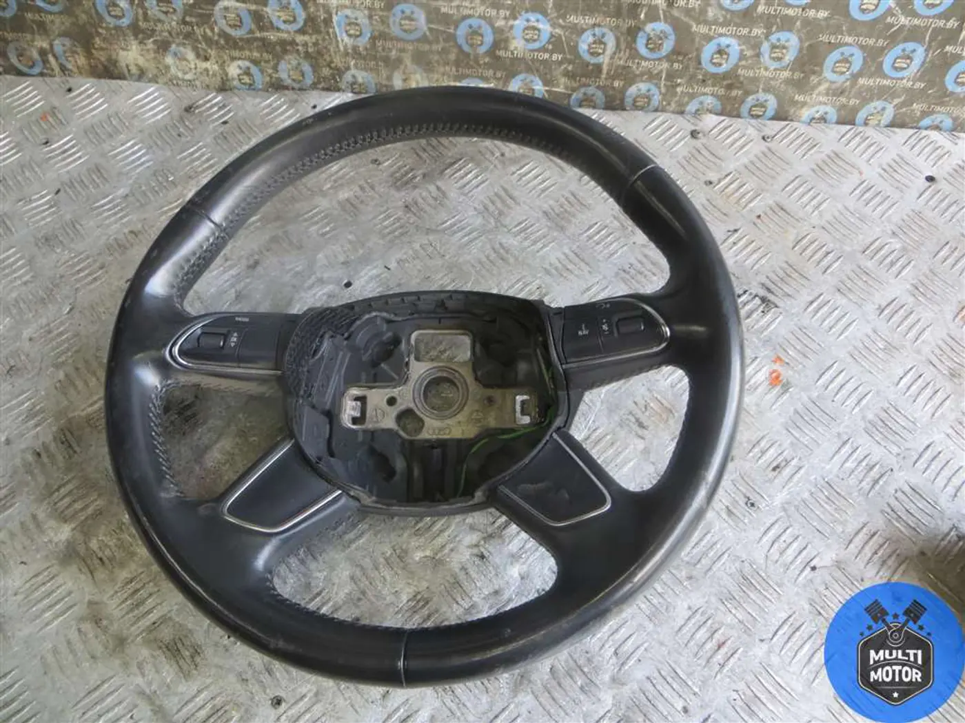 Руль к Audi A4 2012