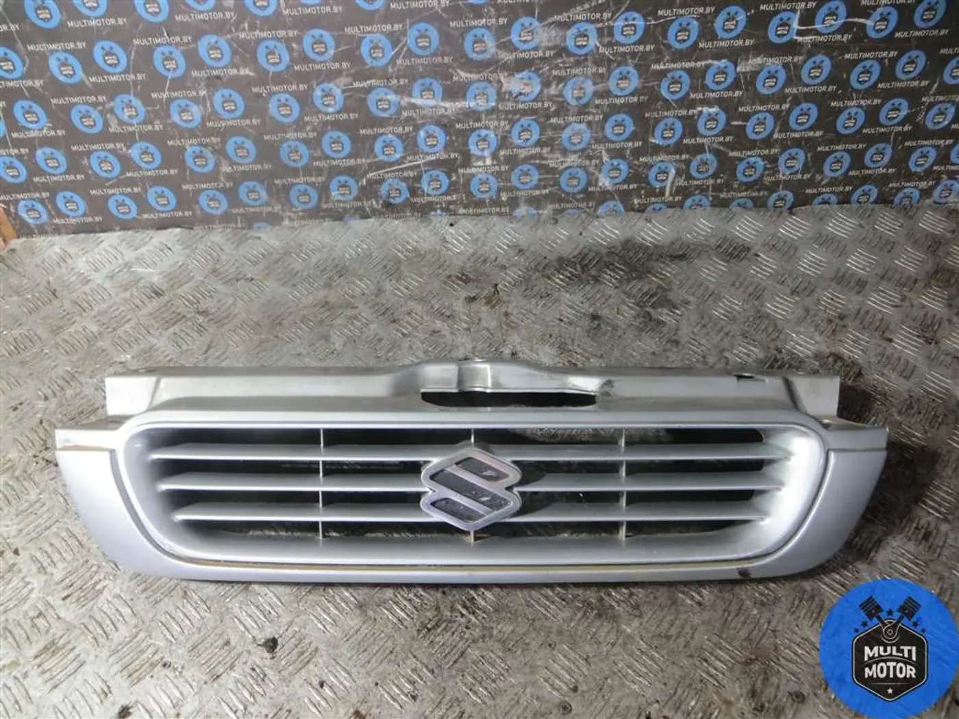 Решетка радиатора к Suzuki Baleno 1997