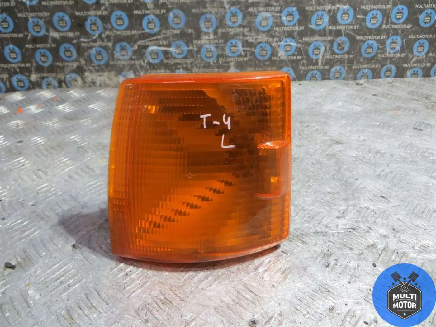 Поворотник левый к Volkswagen Transporter 1998