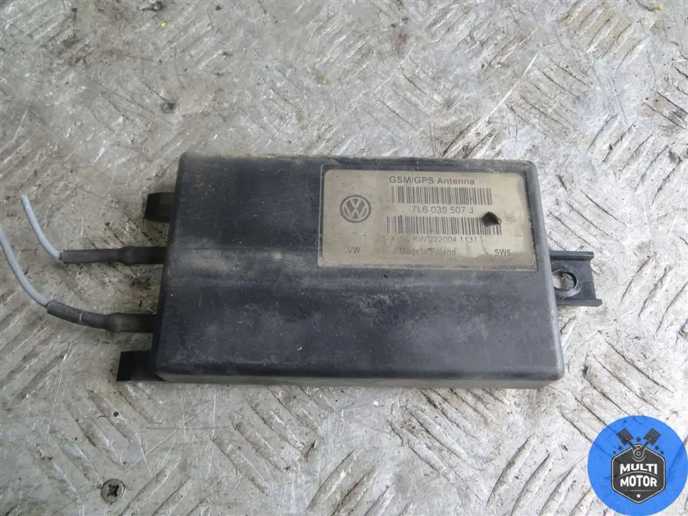 Антенна  к Volkswagen Touareg 2005