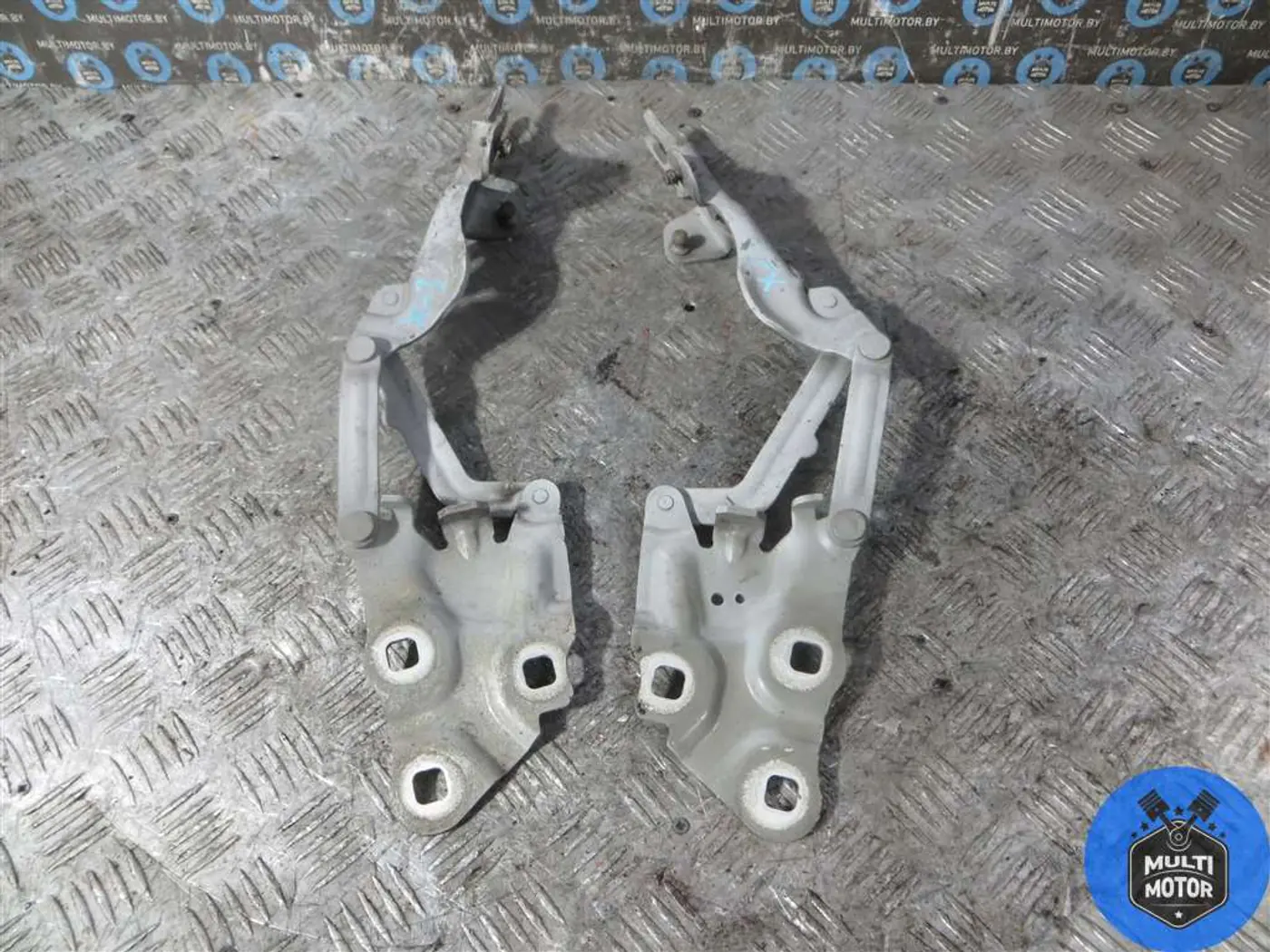 Петля капота к BMW X3 2012
