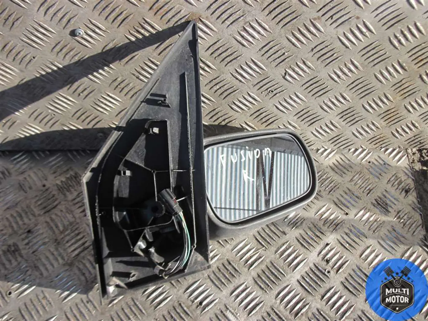 Зеркало наружное правое к Ford Fusion 2004